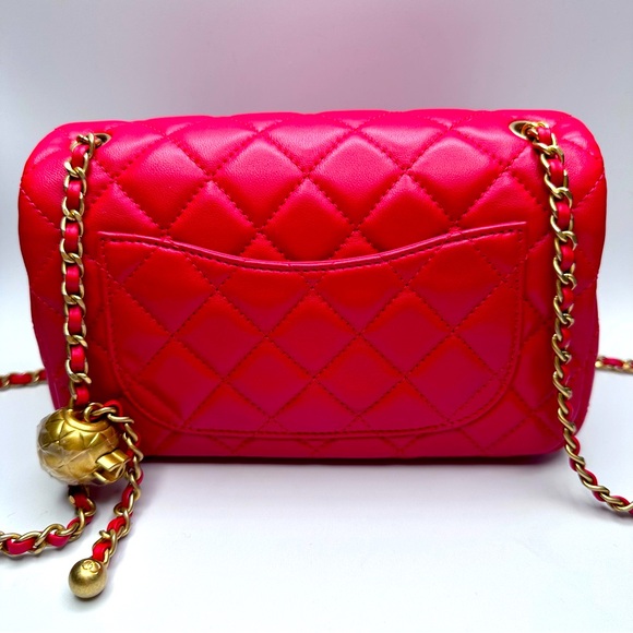 Chanel Pearl Crush - Picture 11 of 17